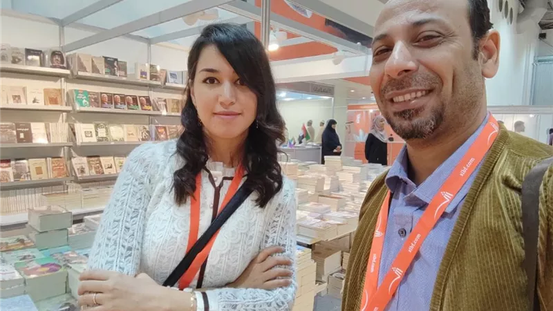 الكاتبة الجزائرية سارة النمس سعيدة بمشاركتي بالشارقة للكتاب
