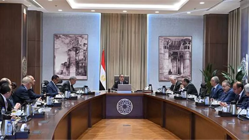 رئيس الوزراء يتابع تنفيذ مبادرة خفض أسعار السلع الغذائية