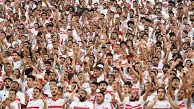 شرف الانتماء للزمالك لا يستحقه الا الرجال .. جماهير الابيض تهتف فى مران الفريق