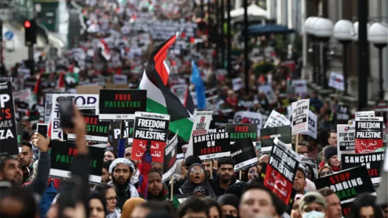 بريطانيا.. سكوتلانديارد تطلب عدم التظاهر في ذكرى يوم الهدنة