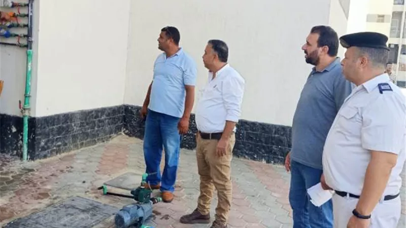 جهاز دمياط الجديدة يكشر عن أنيابه لوصلات المياه الغير قانونية صور