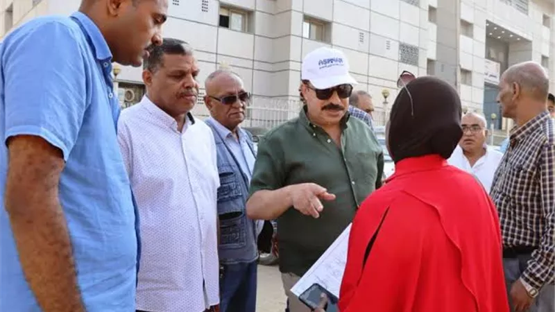 محافظ أسوان يواصل جولاته الميدانية بتفقد معدلات الإنجاز