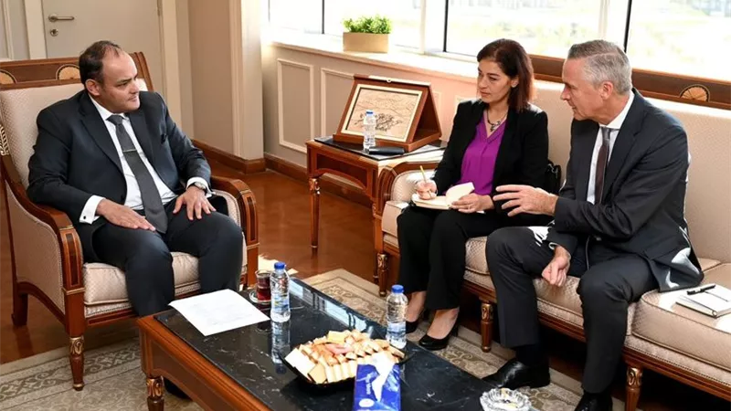 سمير يبحث مع الغرفة الألمانية سبل تعزيز التعاون خلال المرحلة المقبلة