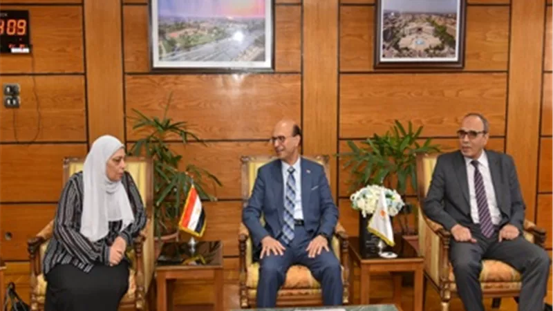 المنشاوى: الجامعة تسعى إلى تطبيق نظم الجودة فى القطاع الصحي