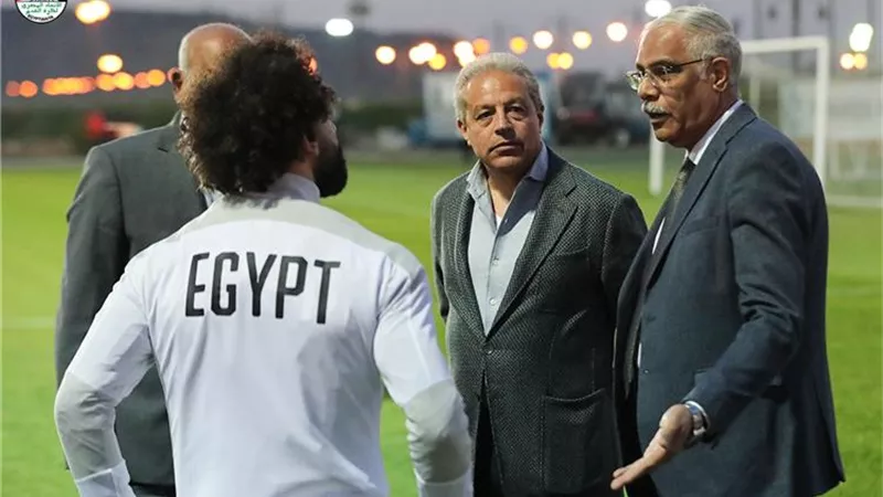 هل محمد صلاح يؤثر في قرارات اتحاد الكرة؟ .. شاهد عامر حسين يجيب