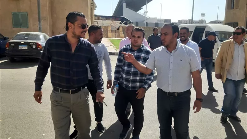 جهاز مدينة الشروق يتعامل بحزم مع المخالفات للحفاظ على المظهرالعام