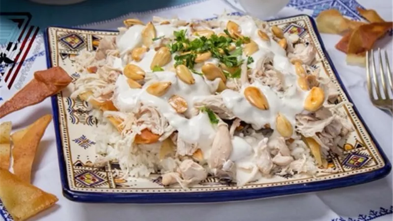 طريقة عمل فتة الدجاج بالأرز