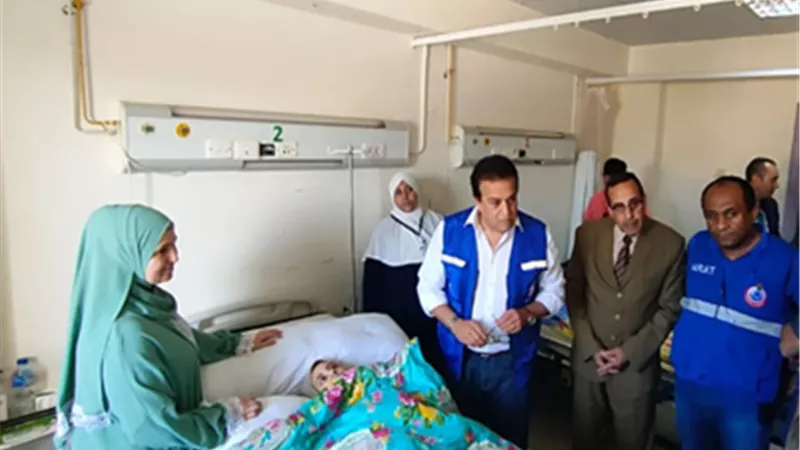 الخشت: فريق جامعة القاهرة الطبي أجرى21 عملية خطيرة لمصابي غزة