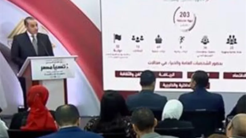 المستشار محمود فوزى: إعداد قائمة بمطالب المواطنين لتقديمها لمرشحنا الرئاسى