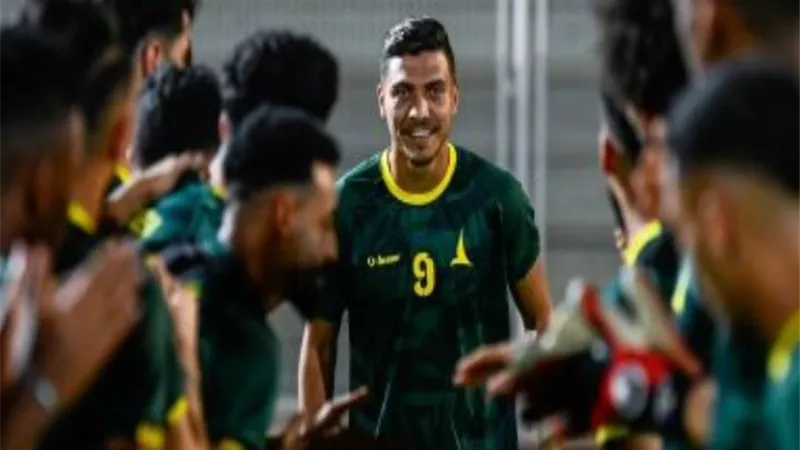 محمد شريف يقود تشكيل الخليج لمواجهة الطائي في الدوري السعودي