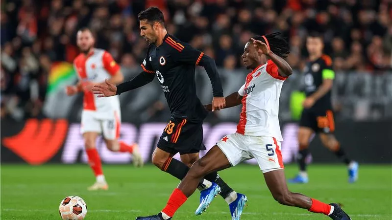 روما يخسر أمام سلافيا براج بهدفين بالدورى الأوروبى