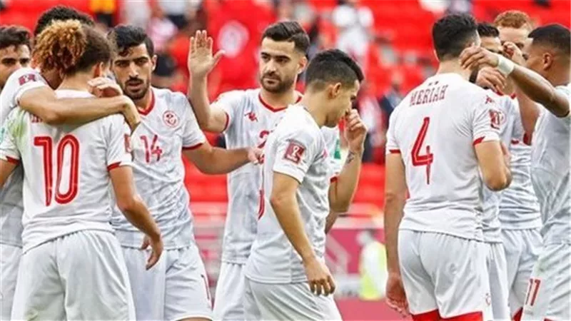 محترفو الأهلى والزمالك خارج قائمة تونس لمباراتى تصفيات المونديال