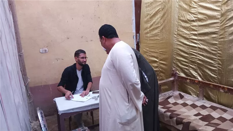 مناظرة 677 حالة بقافلة جامعة جنوب الوادى بقرية قصير بخانس بأبوتشت
