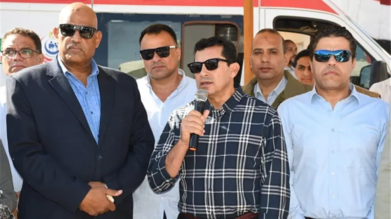 تضامنا مع غزة.. وزير الشباب يطلق الحملة القومية للتبرع بالدم