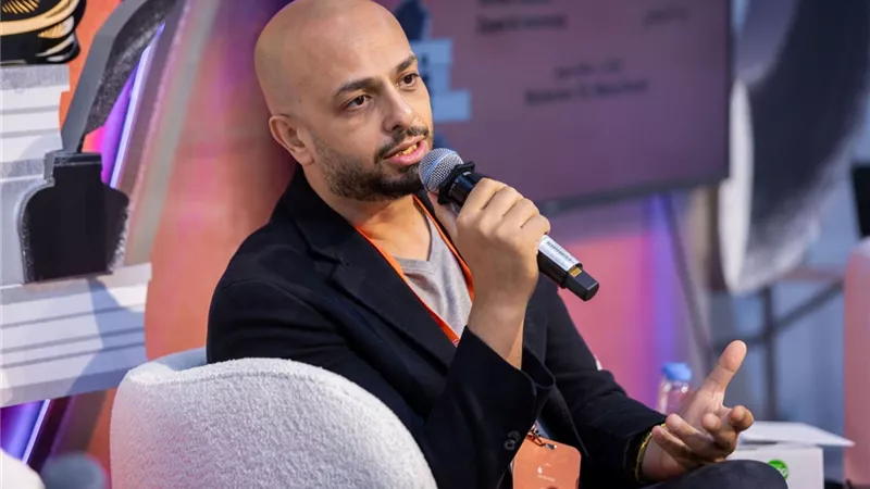 أحمد مراد وماكس سيك يكشفان خفايا الكتابة للسينما