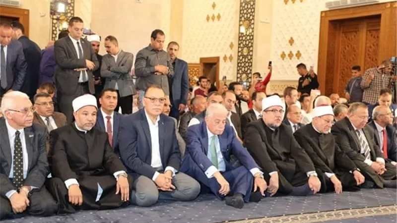 محافظ الشرقية يشارك في افتتاح مسجد الحي القيوم