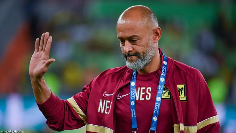 تقارير.. الاتحاد السعودي يستقر على بديل نونو سانتو