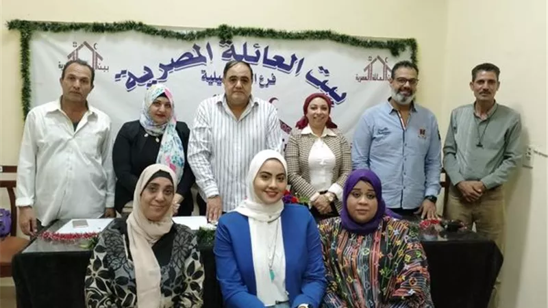 لجان بيت العائلة المصرية بالإسماعيلية تعقد ورش عمل للشباب