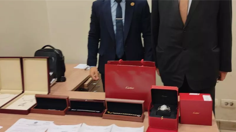 ضبط راكب بحوزته منظار قنص واخرين حاولوا تهريب أدوية ومشغولات