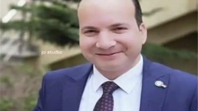 علاج ١٢٩٨ حالة مجانا في قافلة طبية لصحة القليوبية بقرية بكفر شكر