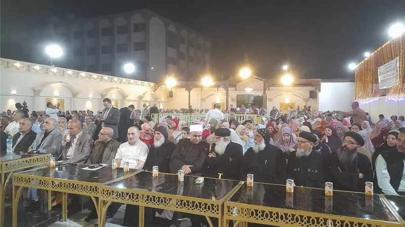 نقابة المعلمين ببني سويف يعلنون من نقابتهم دعم الرئيس السيسى