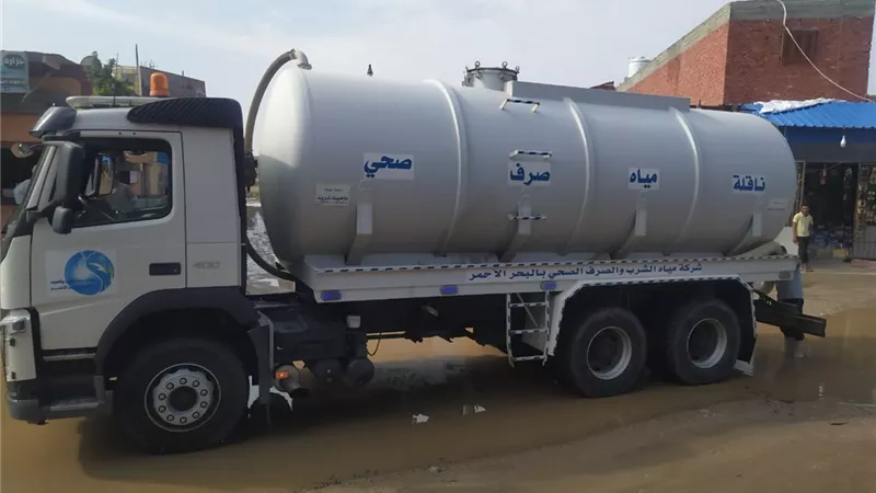 مياه البحرالاحمرتعلن الانتهاء من سحب مياه الأمطار بمدينة الشلاتين