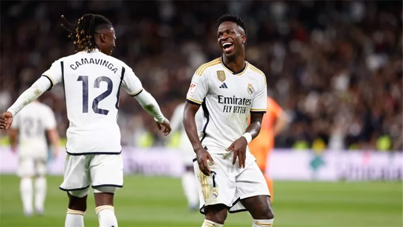شاهد ملخص وأهداف فوز ريال مدريد علي فالنسيا بخماسية