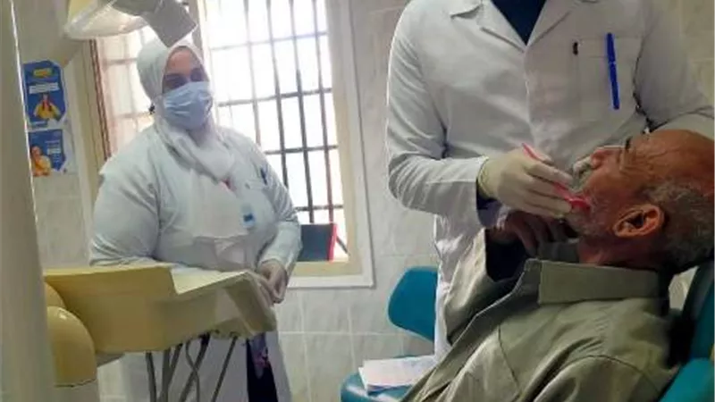 الكشف الطبي وصرف العلاج لـ 1732 مريضا بالشرقية