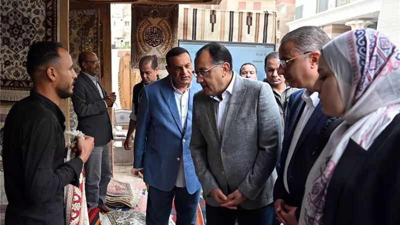 مدبولى: توجيهات من الرئيس بدعم المشروعات الصغيرة