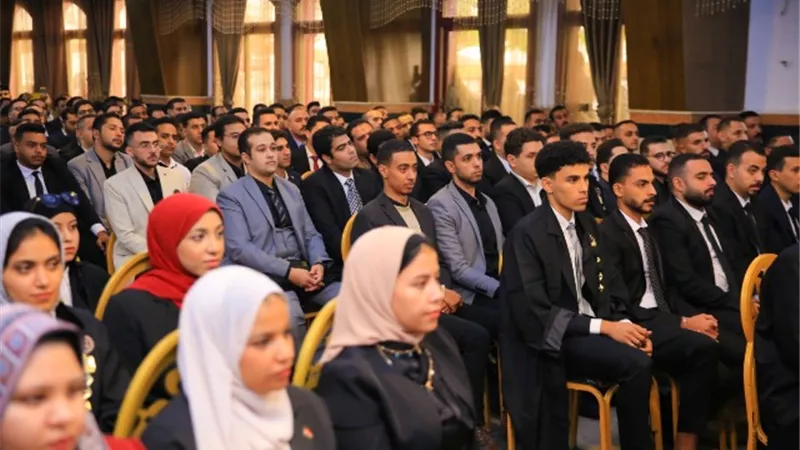 نقيب المحامين يترأس جلسة حلف اليمين.. ويُطالب بالوقوف دقيقة حداد على أرواح شهداء غزة