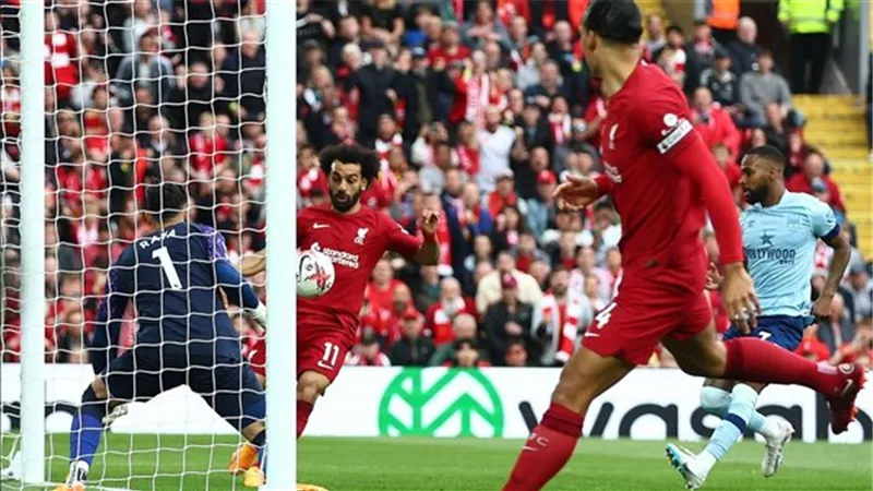 صلاح يقود ليفربول للفوز على برينتفورد بثلاثية نظيفة.. فيديو