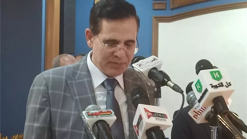 عبد النبى الشحات يشيد بمجلسى الاهلى والزمالك لتبنى عودة الوئام