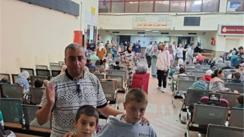 إجلاء ٧٠ مواطنا روسيا من قطاع غزة عبر معبر رفح