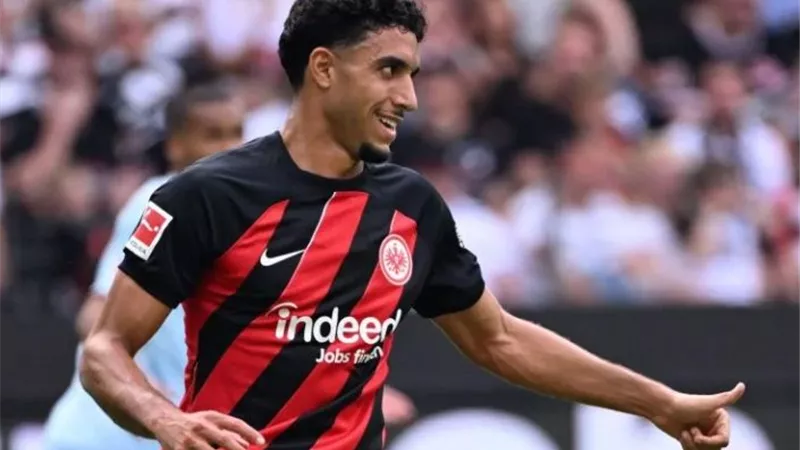 بمشاركة مرموش.. فرانكفورت يتعادل أمام بريمن فى الدوري الألماني
