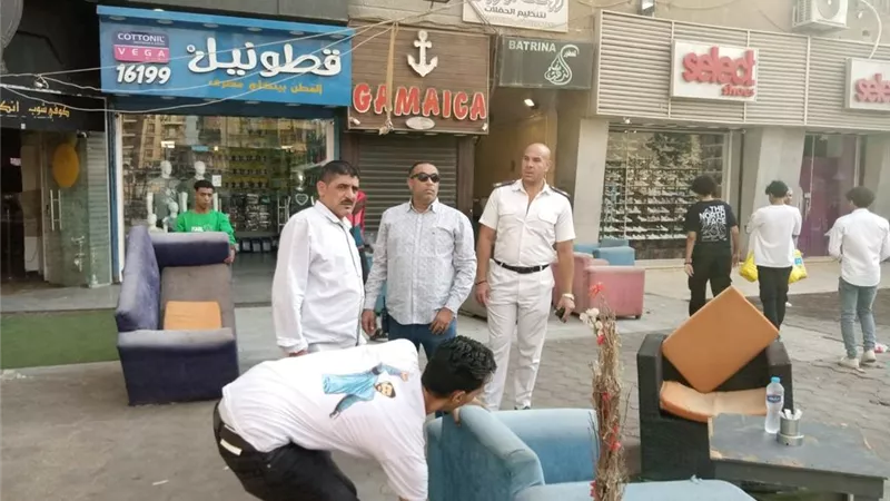 جهاز مدينة 6 أكتوبر يزيل الإشغالات في القطاعين الشرقي والشمالي