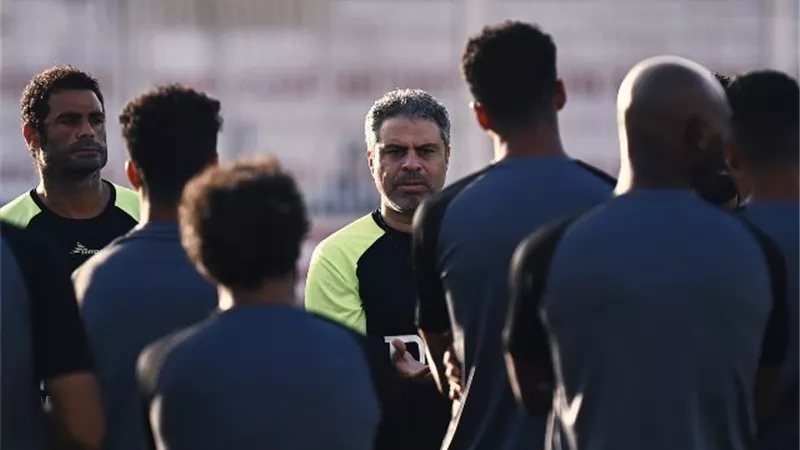 تفاصيل جلسة معتمد جمال مع لاعبي الزمالك قبل انطلاق تدريبات اليوم