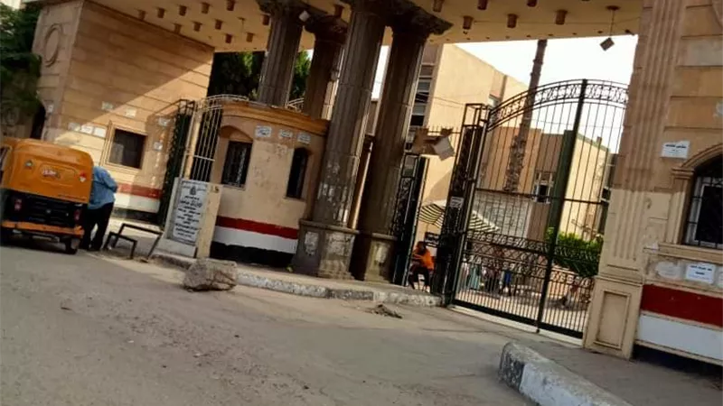 الصناديلى يتابع الطرق السريعة وكباري وشوارع الزقازيق