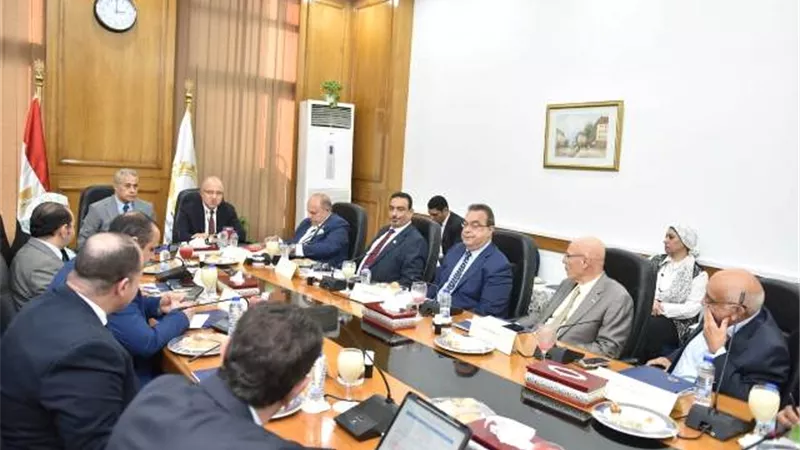 وزير العمل: القطاع الخاص شريك في بناء 