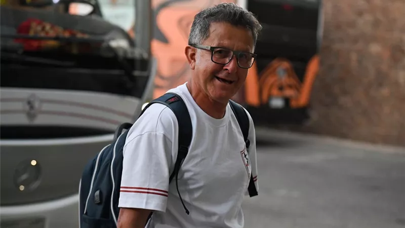 لحل أزمة المستحقات.. جلسة بين مسئولي الزمالك وأوسوريو غدًا