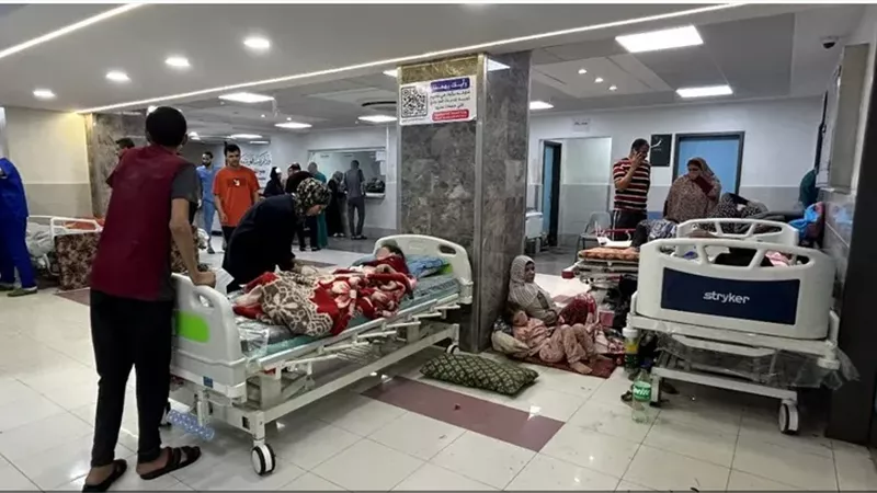 مستشفى شهداء الأقصى بغزة: ساعات تفصلنا عن موت عشرات الأطفال