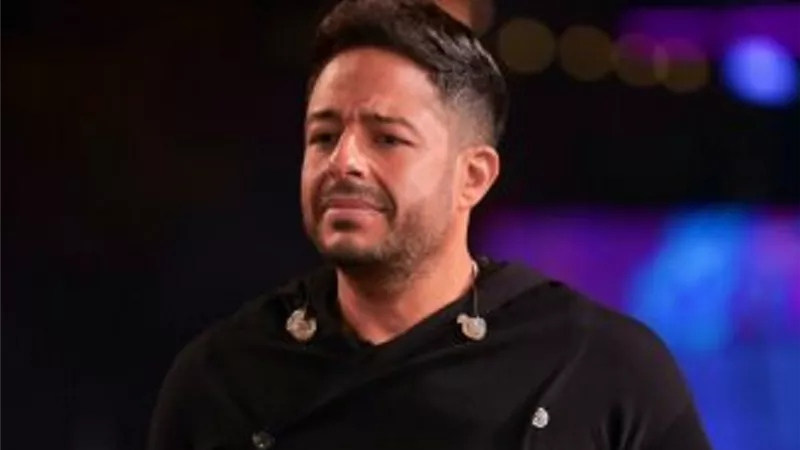 تضامنًا مع غزة.. تأجيل جولة حفلات محمد حماقى