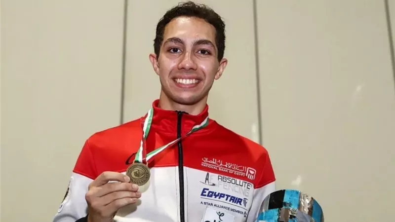 محمد حمزة يتصدر التنصيف الأوليمبي لسلاح الشيش