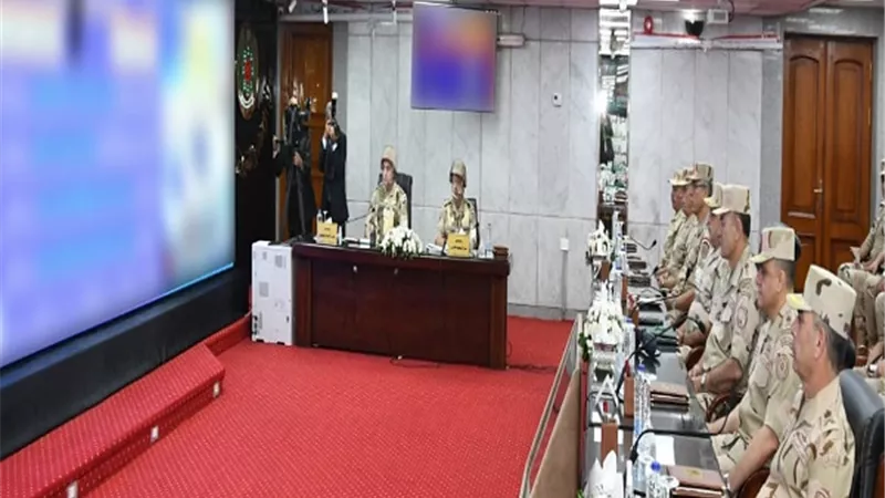 وزير الدفاع يشهد المرحلة الرئيسية لمشروع مراكز القيادة الإستراتيجى التعبوى التخصصى لمركز السيطرة الخلفى للقوات المسلحة