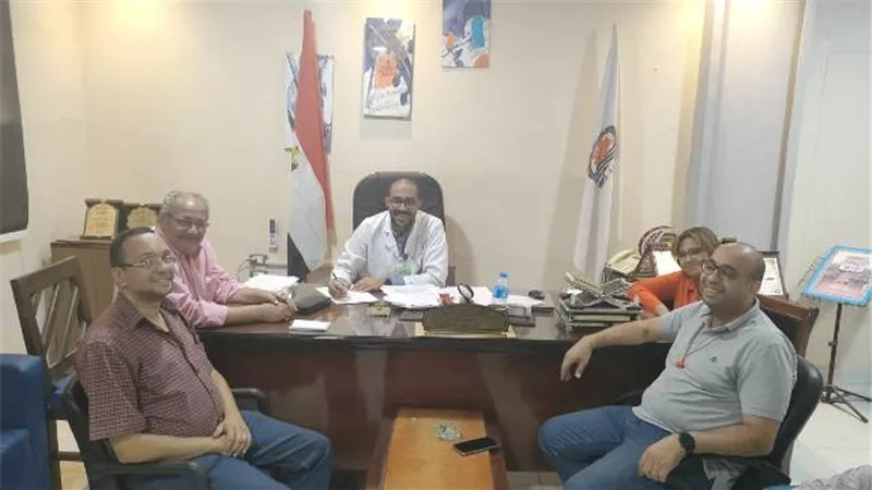وكيل وزارة الصحة يترأس لجنة لتفقد مستشفي قنا العام