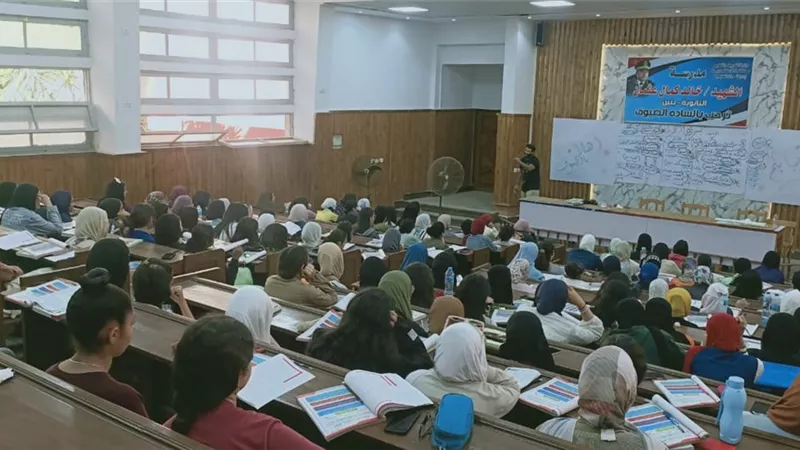 إقبال كثيف على مجموعات الدعم المدرسي بالإسكندرية