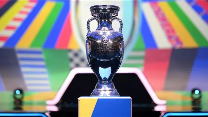 يويفا يكشف عن هوية الكرة الرسمية لـ يورو 2024