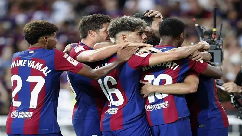 برشلونة يؤجل حسم مستقبل كانسيلو وفيليكس
