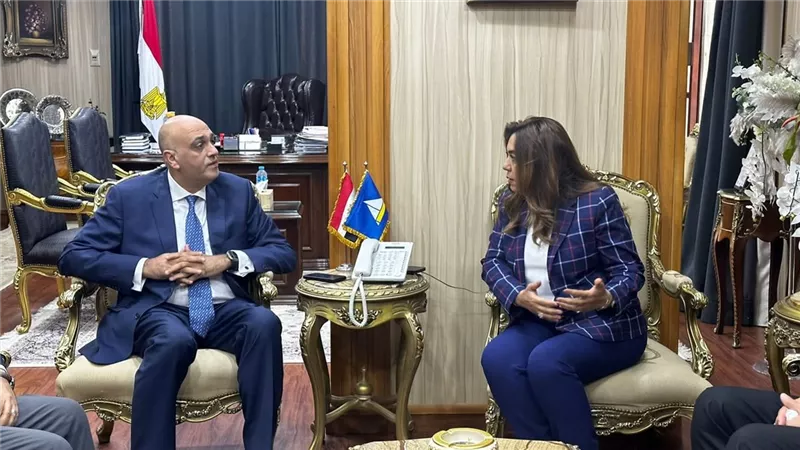 برنامج تمويلي جديد بفائدة ميسرة لدعم مشروعات الأثاث بدمياط