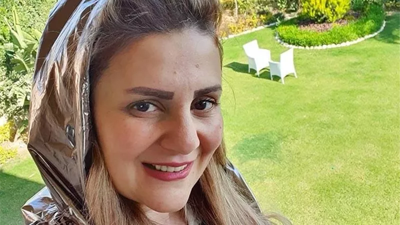 رانيا محمود ياسين ترثى والدها بكلمات مؤثرة
