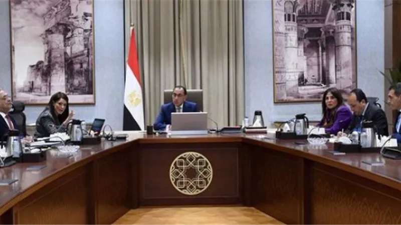 مدبولي يتابع جهود وزارة التعاون الدولى لتوفير التمويلات الإنمائية
